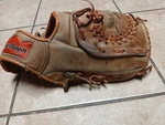Mac Gregor Hank Aaron Baseball Glove Mitt 715T Home Run King Right Hand Throw. Fixed Price $50.00.