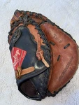 Rawlings Renegade Lite Toe Rscm Lht Catchers Mitt Glove Brown Leather, Left Hand. Fixed Price $42.99.