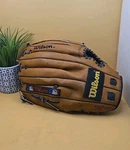 Wilson Baseball Fastback Glove Barry Larkin Advisory Staff Series #A2471. Fixed Price $28.88.