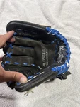 Rawlings PM110BNB Rht Youth Baseball Glove. Fixed Price $12.00.