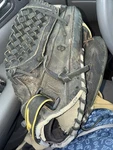 Mizuno GPL-1200F1 Fast Pitch Softball Glove Right Hand Throw. Fixed Price $22.99.