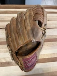 Rawlings PG20, 12" Softball Glove, Right Hand Throw, Leather Deep Well Pocket. Fixed Price $12.00.