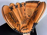 Mizuno Premier 12.5 Inches Mpm 1250 Max Flex Lht Leather Baseball Glove. Fixed Price $39.95.