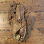 Vtg Rawlings KM10 Deepwell Pocket Mr. Softball Big Wheel Right Thrower Glove B2. Fixed Price $15.39.