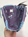 Marucci Capitol Series Glove. Fixed Price $200.00.