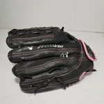 Mizuno Finch Prospect Rht Leather Baseball Glove, GPP1106 Black/pink. Fixed Price $17.00.