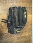 Wilson A750 11.75" AD750 DW5 Baseball Glove For Right Hand Thrower, Left. Fixed Price $19.99.