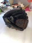 Rawlings Right Handed PL129BPU 11" Youth Baseball Glove Infield/pitcher Mitt Rht. Fixed Price $14.00.