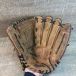 Mizuno Mvt 1350 Vintage Pro Model Baseball Glove 13.5 Leather Right Hand Thrower. Fixed Price $23.99.