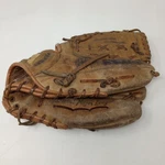 Vintage 1970S Baseball Glove 16101 Official Major League Mlb Pittsburgh Pirates. Fixed Price $34.00.