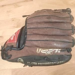 Rawlings Ken Griffey Jr. RBG9PR Left Hand Throw Baseball Mitt 9" Glove. Fixed Price $14.95.