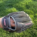 Franklin 22432L Fastpitch Pro 12 Inch Softball Fielding Glove Gray & Pink.. Fixed Price $16.99.