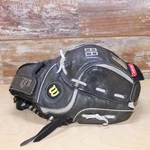 Wilson 10" Youth T-ball Glove Rht A0425 ZS10 Catch Ez-snap Black Leather Good. Fixed Price $13.00.