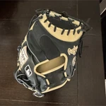 Rawlings Heart Of Hide R2G 32" Catcher's Mitt Black Beige Leather Baseball. Fixed Price $350.00.