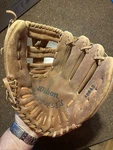 Wilson A9845 Soft Flex Leather Baseball Glove 11.5 Hold Tite Strap Grip Rht. Fixed Price $19.95.