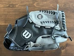 Wilson A360 Baseball Softball Rht Glove A03RB2112 Genuine Leather Black/gray. Fixed Price $24.99.