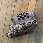 Adidas TS1100BDC Youth Baseball Glove Eazy Close Brown Camo. Fixed Price $11.00.