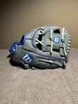 Youth Wilson A450 10.75 Infield Baseball Glove Right Throw A04RB221075. Fixed Price $75.00.