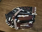 Rawlings PL90MB 9" Teeball Glove (rht). Fixed Price $5.36.