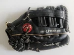 Vtg Rawlings RSG9B Dave Winfield 10" Rht Black Leather Baseball Glove Mitt. Fixed Price $21.97.