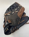 Adidas 12" Baseball Glove Rht Ts 1200BR Eazy Close Brown / Black. Fixed Price $14.99.