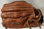 Wilson A2915 Snap Action Baseball Glove 12" American Cowhide Brown Rht. Fixed Price $28.99.
