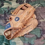 Vintage 1970S Spalding Tom Seaver Model 42-207 Right Throw Baseball Glove 11". Fixed Price $25.00.