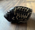 Louisville Slugger Tpx Helix GENB125 Black Leather 11.5" Glove. Fixed Price $49.99.