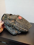 Rawlings CHA2B Rht Baseball/ Softball Glove 13". Fixed Price $32.95.