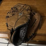 Easton REL125 Redline Elite Brown & Tan 12.5 Rht Glove Basket Web. Fixed Price $21.24.
