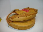 Rawlings Baseball Glove RCM33 Catchers Lite Toe Right Throw. Fixed Price $60.00.
