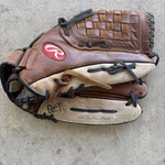 Rawlings Baseball Glove Renegade R125R 1/2 Right Handed Throw Brown EKBA29. Fixed Price $15.75.