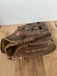 Louisville Slugger Baseball Glove Series Right Hand 12.75" G125-8 Rht. Fixed Price $34.95.