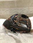 Easton Mako Elite Tight Fit Broken In 11.5 Baseball Softball Glove Right Throw. Fixed Price $85.00.