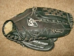 Louisville Slugger Rocket Man Glove Xtra Soft Lining Pro RM14-BK 11 1/2 Rht. Fixed Price $20.00.