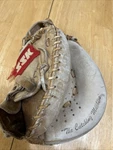 Vintage Ssk Leather Catchers Mitt DPM-9100. Fixed Price $126.52.