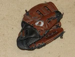 Demarini A0925 M0117 Medusa Fastpitch Glove 11.75 Ecco Leather Right Hand Throw. Fixed Price $34.36.