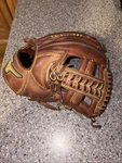 Mizuno Pro Limited Gmp 600 11.5" Brown Leather Baseball Glove. Fixed Price $315.00.