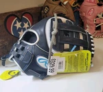 New Rawlings Heart The Hide 11.75 Rht Softball Glove PROR715SB-6N. Fixed Price $174.99.