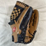 Rawlings Players Series The Gold Glove Co. PL1208 Baseball Rh Thrower. Fixed Price $34.00.