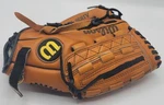 Wilson A1834 PS4 Pro Staff American Select Steerhide 12 Mitt Glove Rht Preoiled. Fixed Price $15.99.