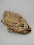 Vintage Wilson Ron Guidry 12" A2236 Lht Left Hand Throw Baseball Glove. Fixed Price $23.09.