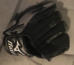 Mizuno GPP901 - Inch Youth Glove Left Hand. Fixed Price $12.30.