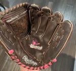 Rawlings Fast Pitch Softball Glove Girls FP11T RHT,11 Inches,leather Palm Pink. Fixed Price $30.00.
