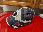 Wilson Youth A450 12" Infield Baseball Glove Rht (WBW10147612) New W/ Tag. Fixed Price $28.99.