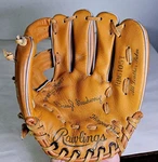 Vintage Rawlings Darryl Strawberry Youth Baseball Glove Model RBG105T 9" Rht. Fixed Price $10.80.