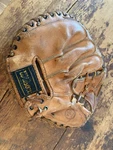 Vintage Wilson Softball Glove Usa Made A9860. Fixed Price $13.59.
