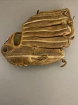 Rawlings RBG224GS Baseball Glove 11'' Ken Griffey Jr Youth Right Hand Thrower. Fixed Price $18.99.