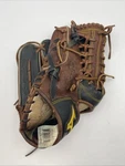 Mizuno Classic Pro Soft 12.75" Baseball Glove: Gcp 81S2 Fr (left Handed Throw). Fixed Price $115.00.