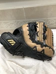 Mizuno GXF-100 Boys 12 Fully Broken In Baseball First Mitt Right Hand Thro. Fixed Price $100.00.